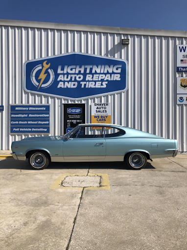 Lightning Auto Repair and Tires Building