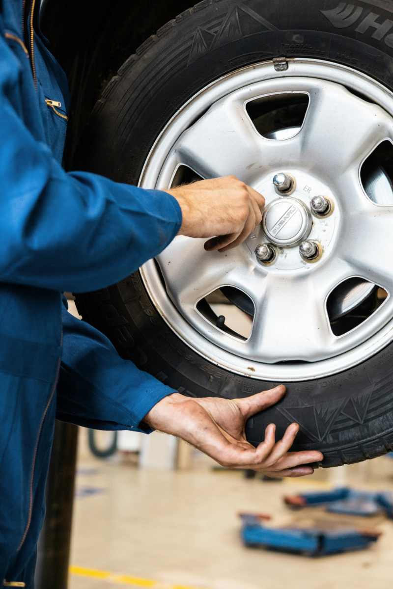 Lightning Auto Repair and Tires